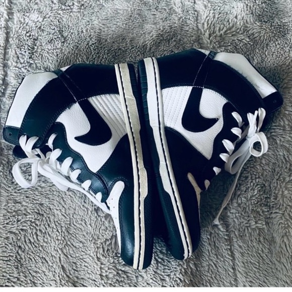 Nike Sky High Wedge - Picture 2 of 7